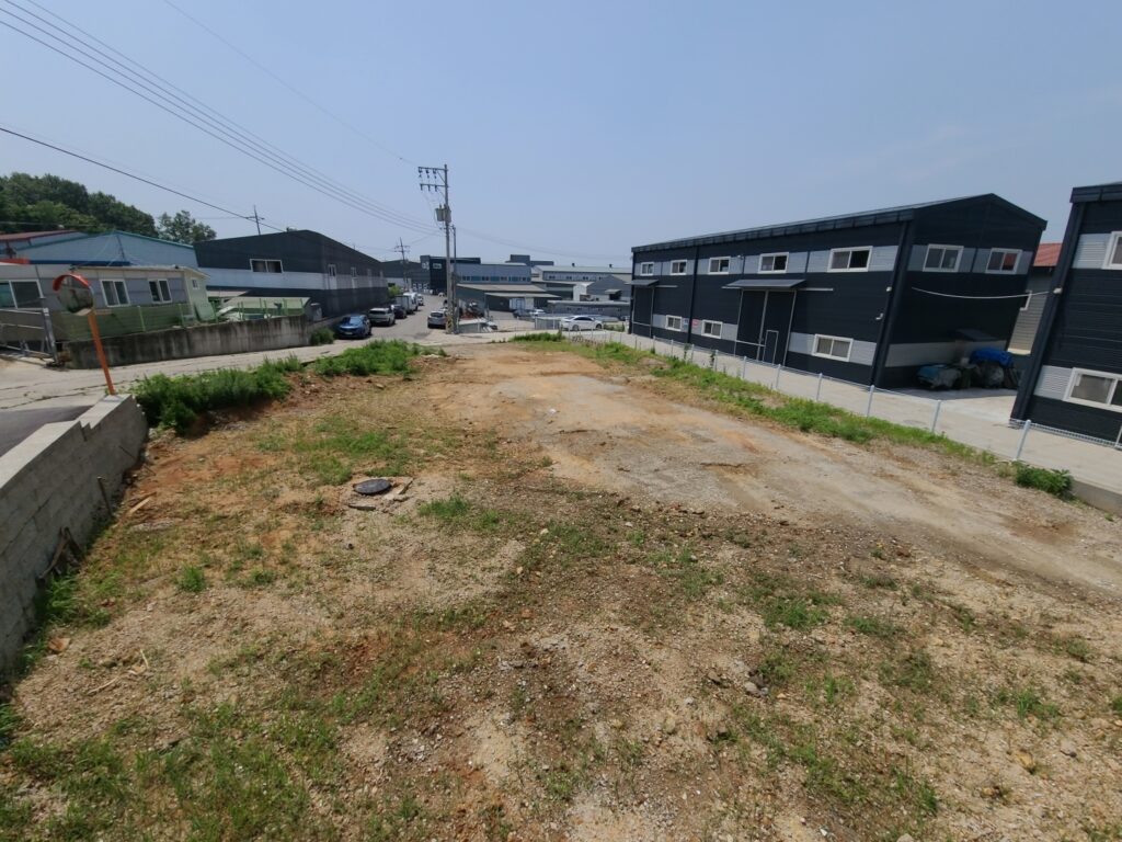 김포 귀전리 공장용지와 주변 공장 밀집지 전경