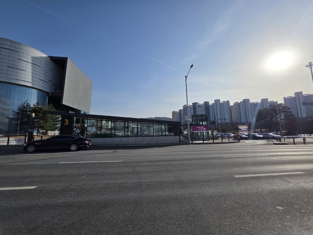 김포 마산동 근린상업지역 대로변 전경과 상업시설 밀집 입지