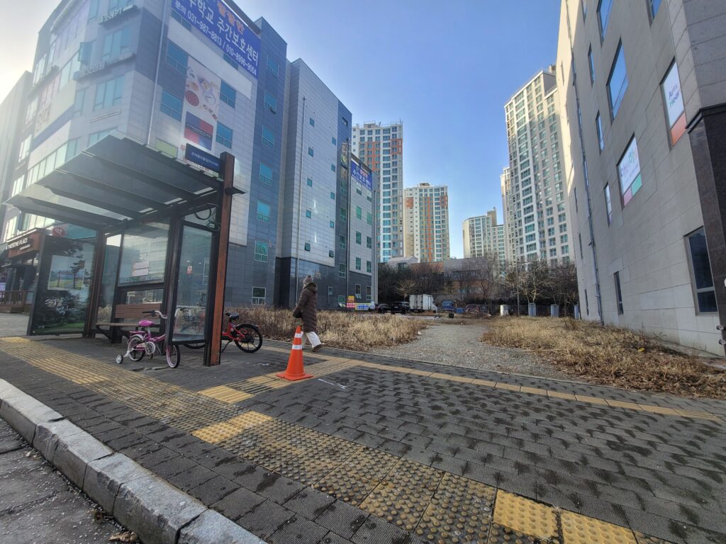 김포 마산동 버스정류장 바로 앞 신축약정형 매입임대주택 예정 부지