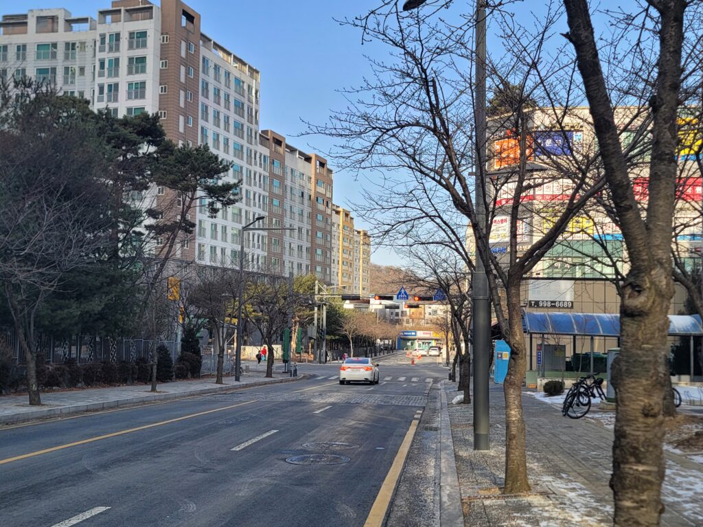 김포 마산동 상업용 토지 뒤편 이면도로 접근 환경